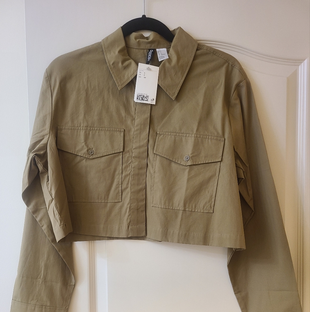 H&M CROP BUTTON DOWN